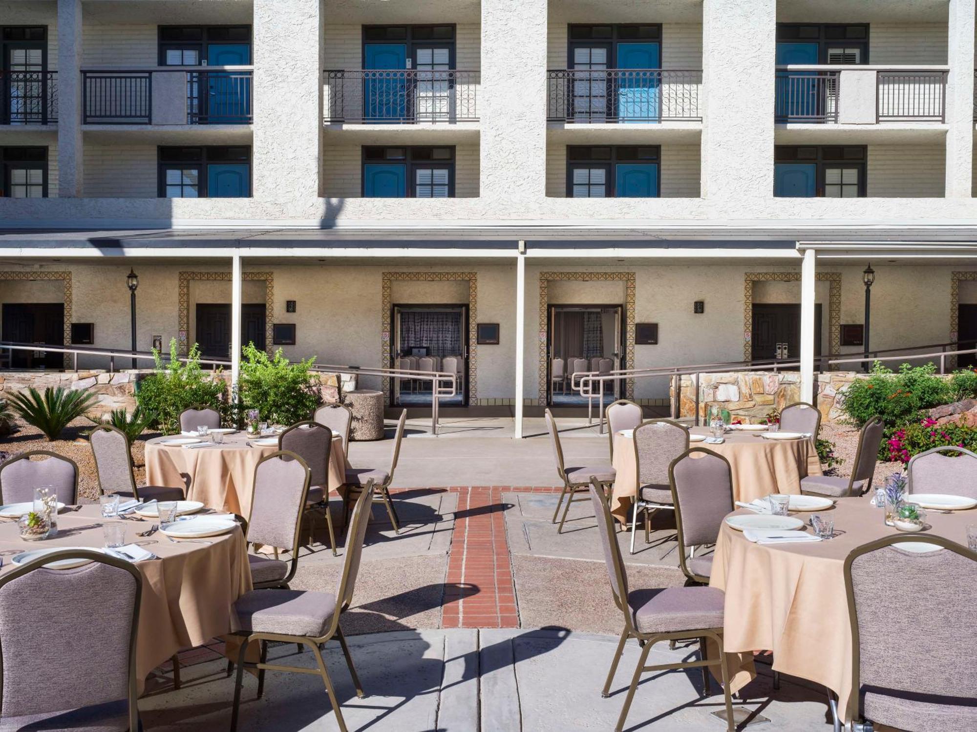 Embassy Suites By Hilton Scottsdale Resort Exteriér fotografie